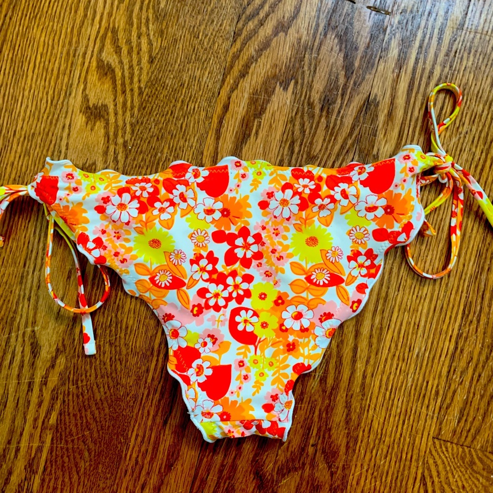 Aerie scrunch cheeky bikini bottoms